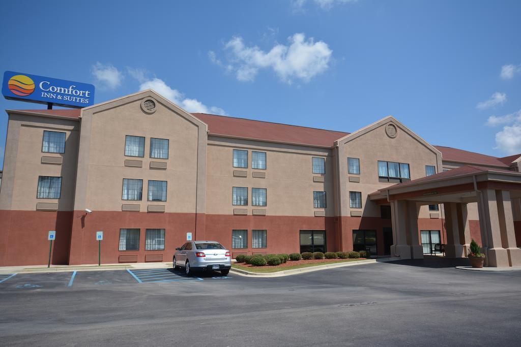 Comfort Inn & Suites Trussville I-59 Exit 141 Exterior photo