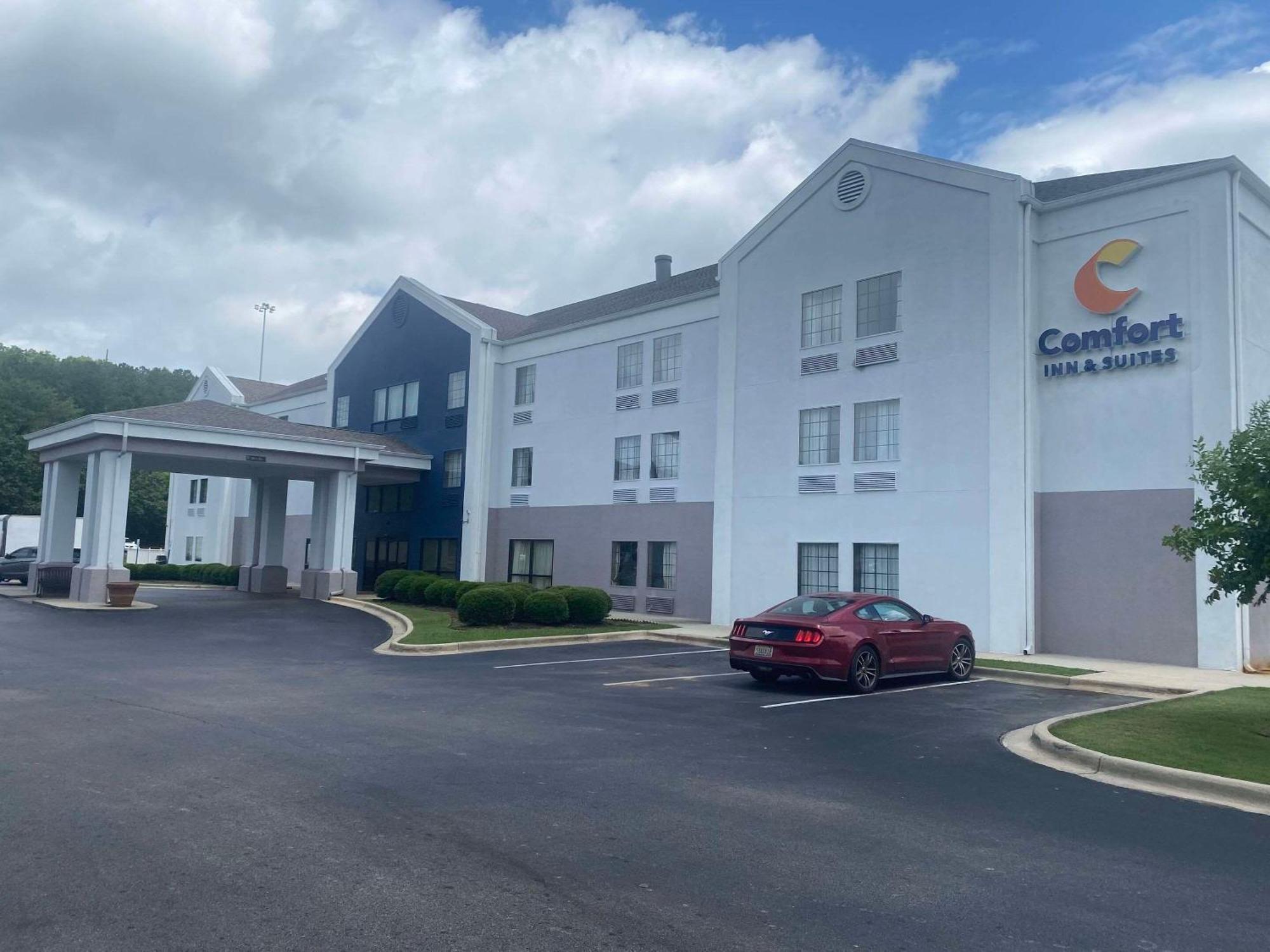 Comfort Inn & Suites Trussville I-59 Exit 141 Exterior photo